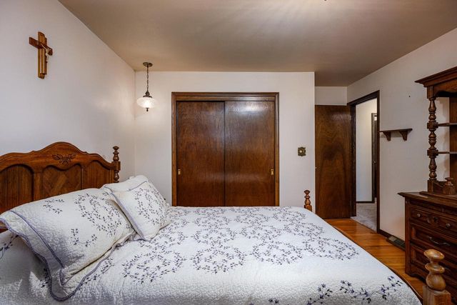 7716 105th AVENUE, Pleasant Prairie, WI 53158