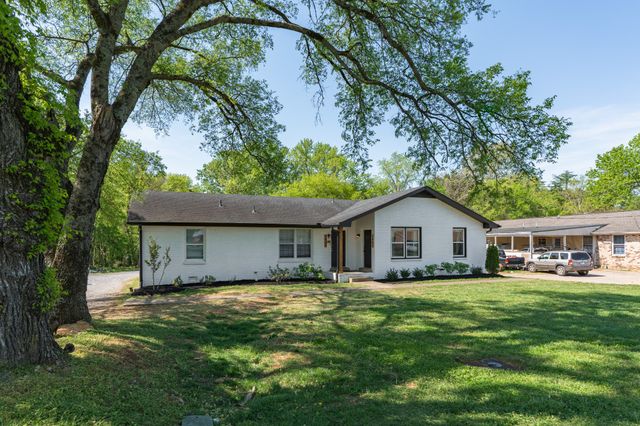 1406 Bradyville Pike, Murfreesboro, TN 37130