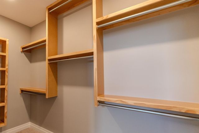 2718 W Shearwater, Wichita, KS 67204