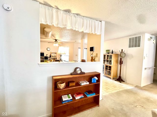 949 Runnymede Drive, Greenfield, IN 46140
