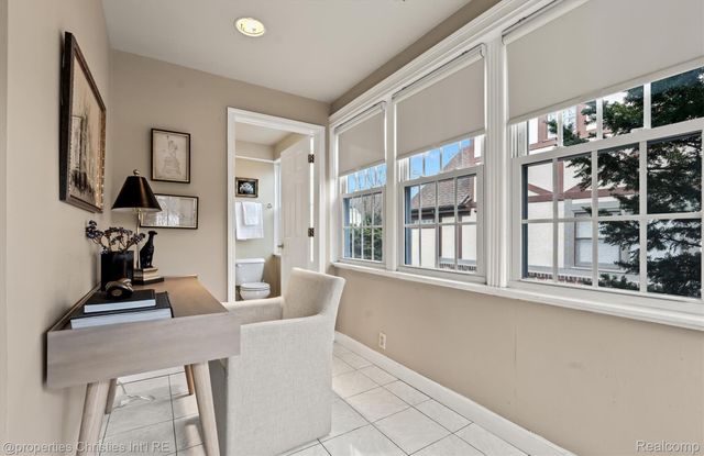 941 Forest Avenue, Birmingham, MI 48009