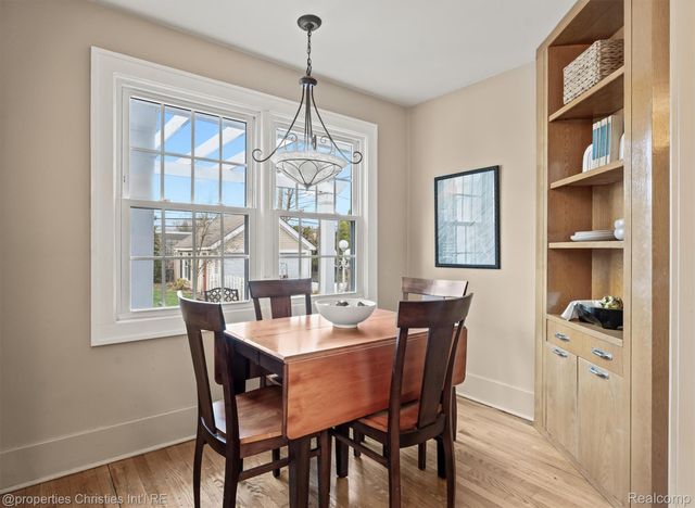 941 Forest Avenue, Birmingham, MI 48009