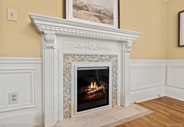 941 Forest Avenue, Birmingham, MI 48009