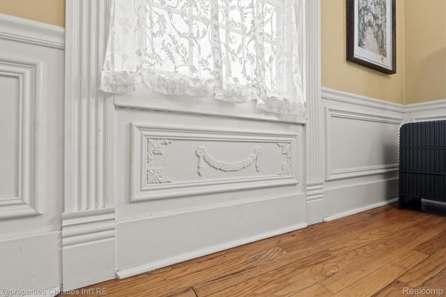 941 Forest Avenue, Birmingham, MI 48009