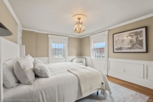 941 Forest Avenue, Birmingham, MI 48009