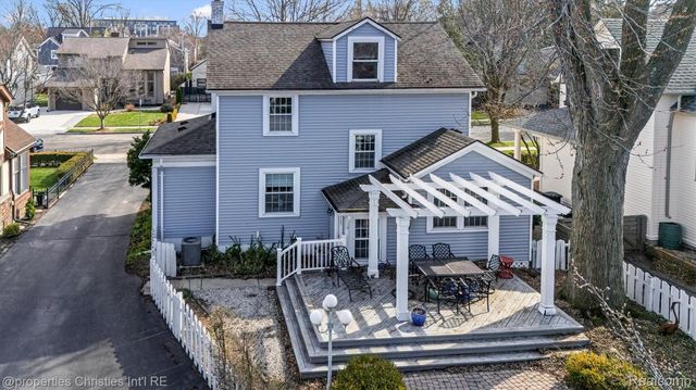 941 Forest Avenue, Birmingham, MI 48009