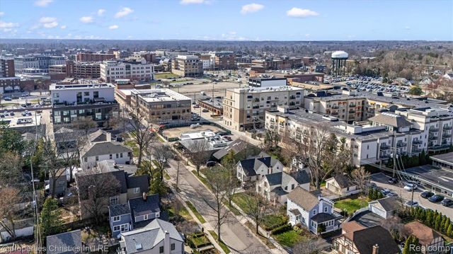 941 Forest Avenue, Birmingham, MI 48009