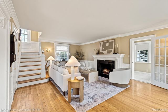 941 Forest Avenue, Birmingham, MI 48009