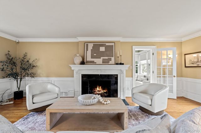 941 Forest Avenue, Birmingham, MI 48009