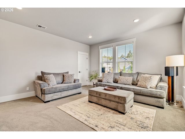 14998 Se NORTHERN HEIGHTS Dr, Happy Valley, OR 97086