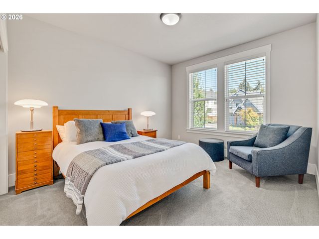 14998 Se NORTHERN HEIGHTS Dr, Happy Valley, OR 97086