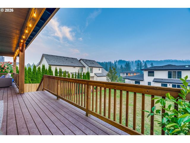 14998 Se NORTHERN HEIGHTS Dr, Happy Valley, OR 97086