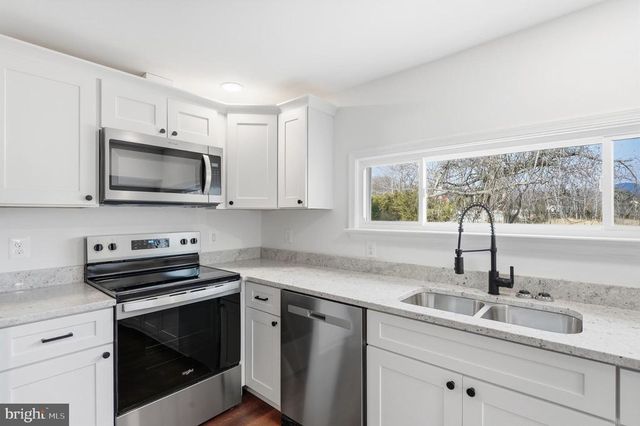 399 SHELBY RD, Madison, VA 22727