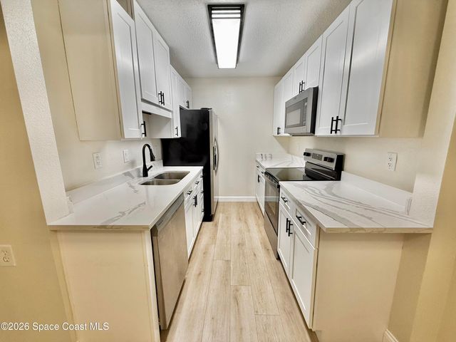 3515 Sable Palm Lane B, Titusville, FL 32780