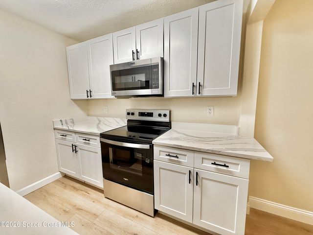 3515 Sable Palm Lane B, Titusville, FL 32780