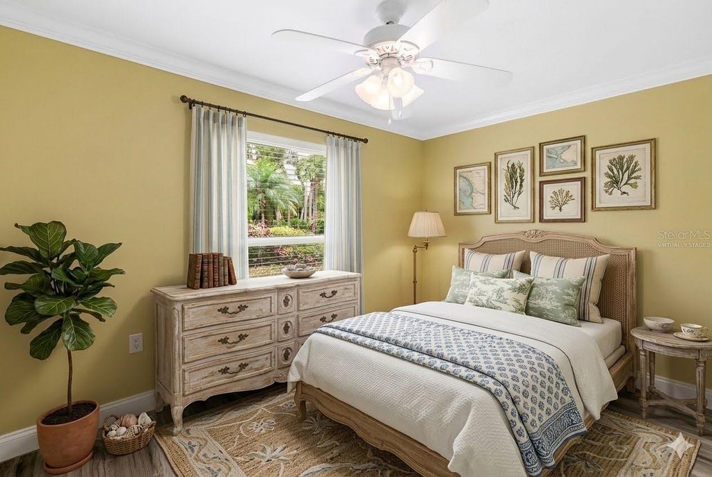 Image 19 of property listing at 4207 34TH AVENUE DRIVE W, Bradenton, FL 34205