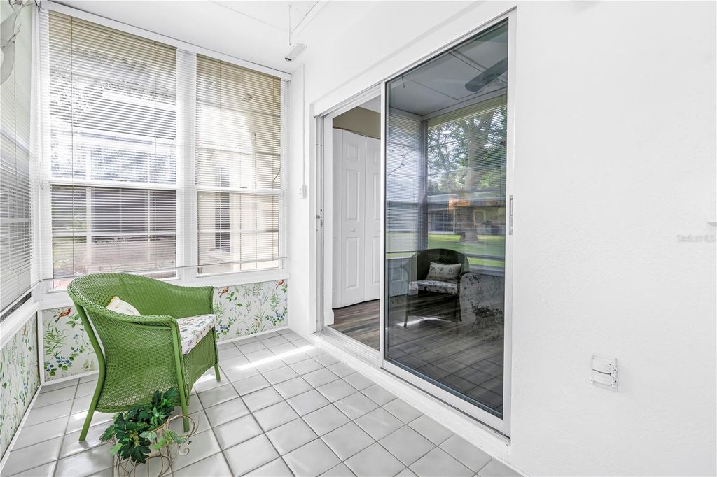 Image 25 of property listing at 4207 34TH AVENUE DRIVE W, Bradenton, FL 34205