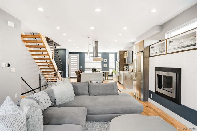 2712 Irving Street, Denver, CO 80211