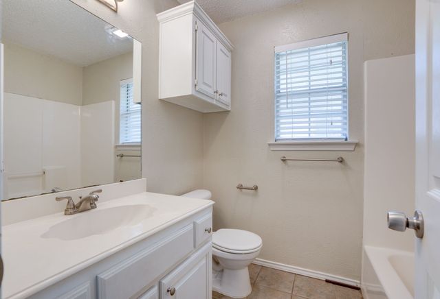 215 Linda Street, Aubrey, TX 76227