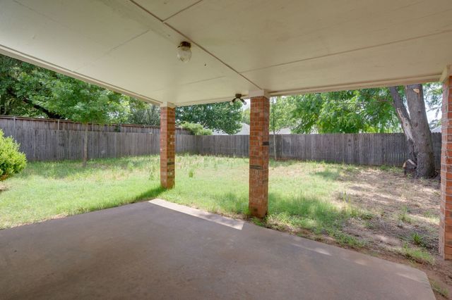 215 Linda Street, Aubrey, TX 76227