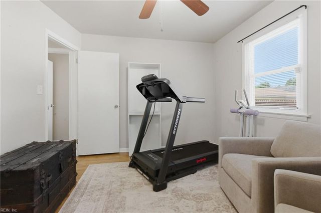 2413 Hemlock ST, Norfolk, VA 23513