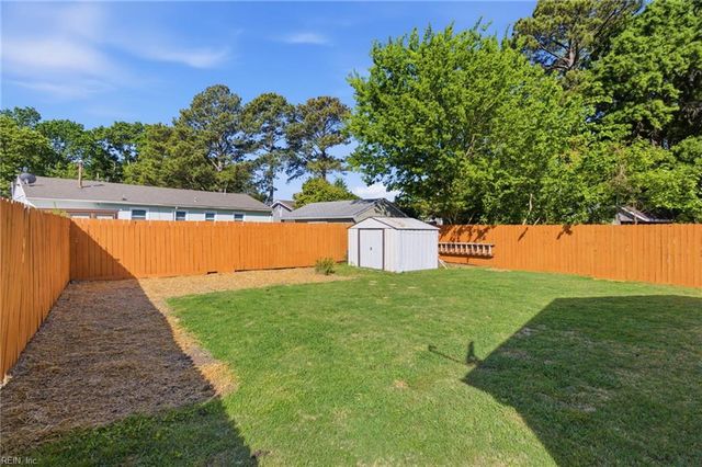 2413 Hemlock ST, Norfolk, VA 23513