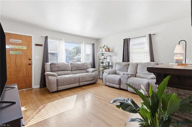 2413 Hemlock ST, Norfolk, VA 23513