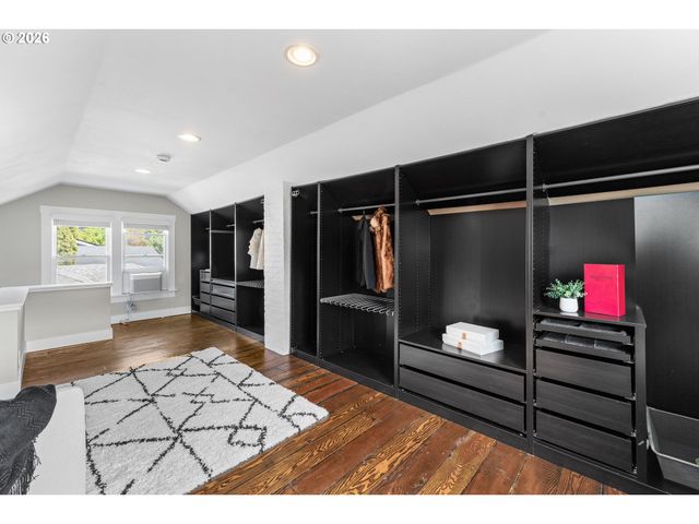 614 W 29TH St, Vancouver, WA 98660