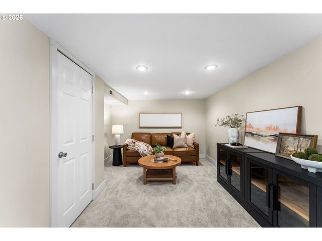 614 W 29TH St, Vancouver, WA 98660