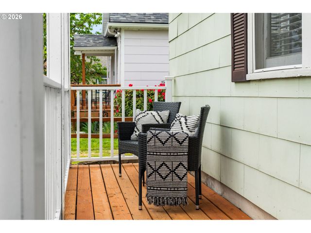614 W 29TH St, Vancouver, WA 98660