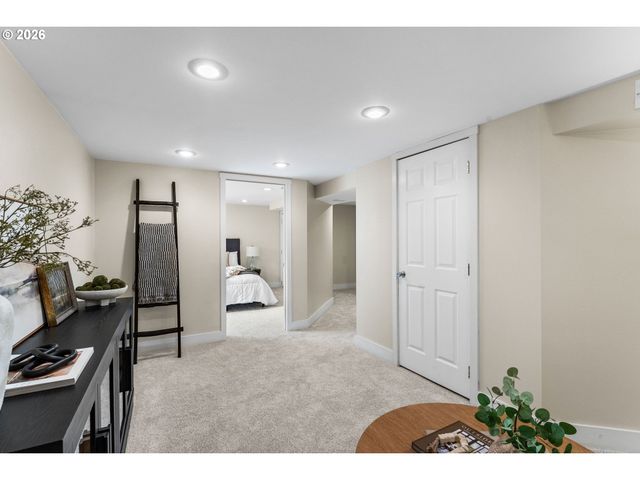 614 W 29TH St, Vancouver, WA 98660