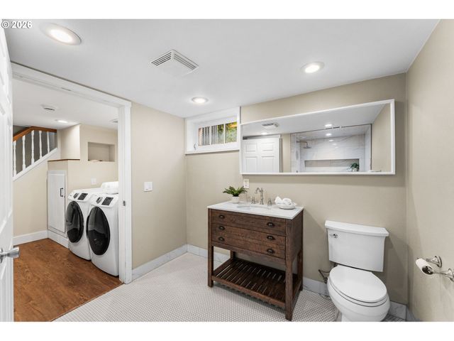 614 W 29TH St, Vancouver, WA 98660