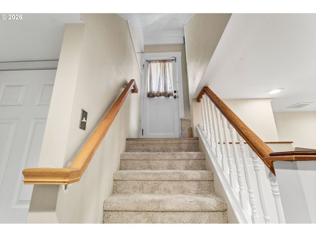 614 W 29TH St, Vancouver, WA 98660