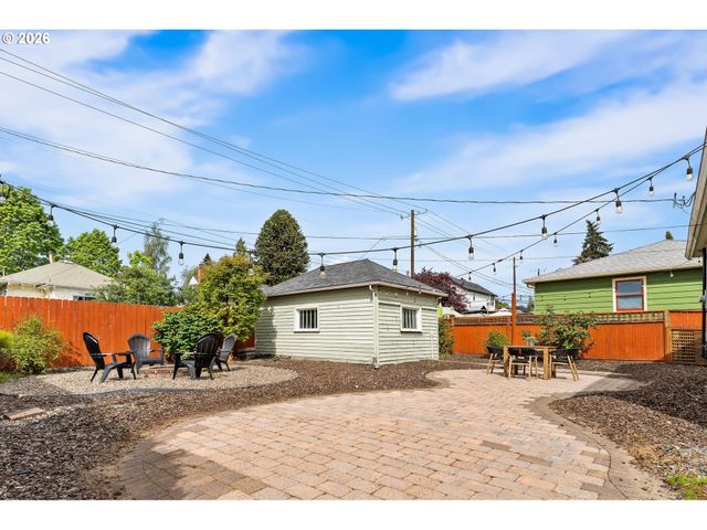 614 W 29TH St, Vancouver, WA 98660