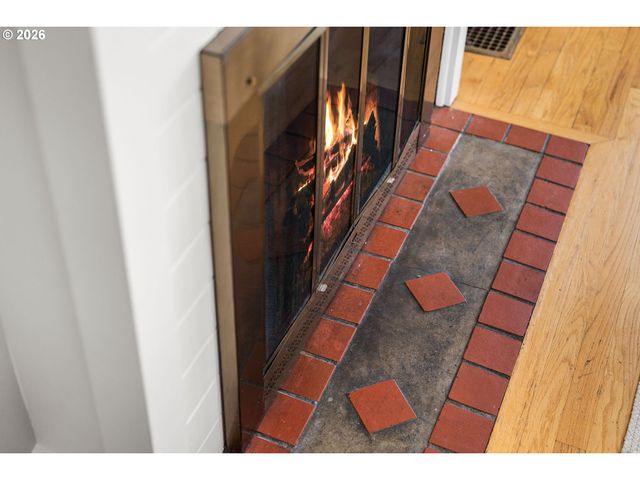 614 W 29TH St, Vancouver, WA 98660