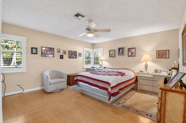 7195 Summer Tree Drive, Boynton Beach, FL 33437