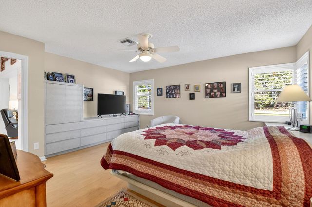 7195 Summer Tree Drive, Boynton Beach, FL 33437