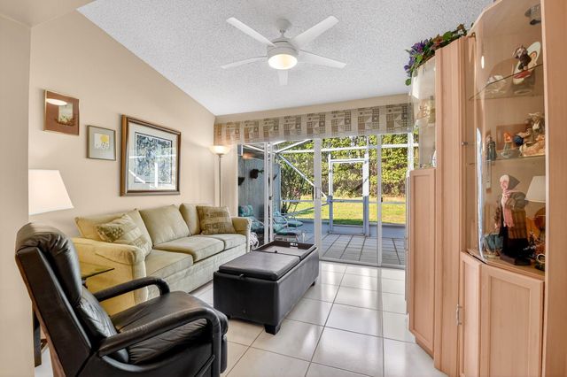 7195 Summer Tree Drive, Boynton Beach, FL 33437