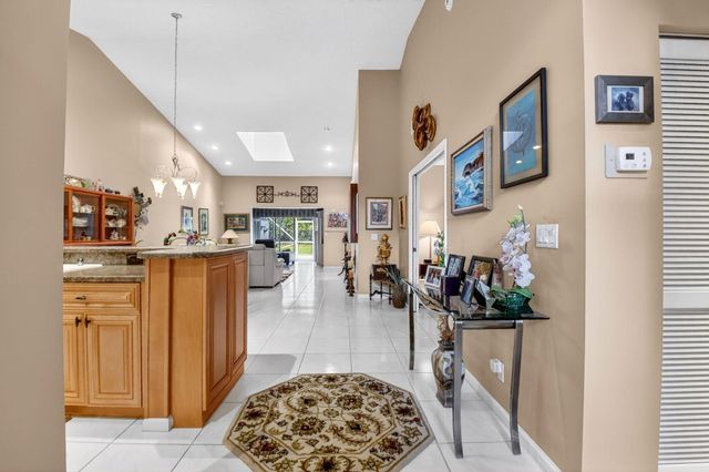 7195 Summer Tree Drive, Boynton Beach, FL 33437