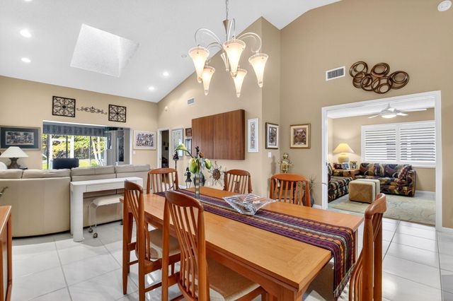 7195 Summer Tree Drive, Boynton Beach, FL 33437