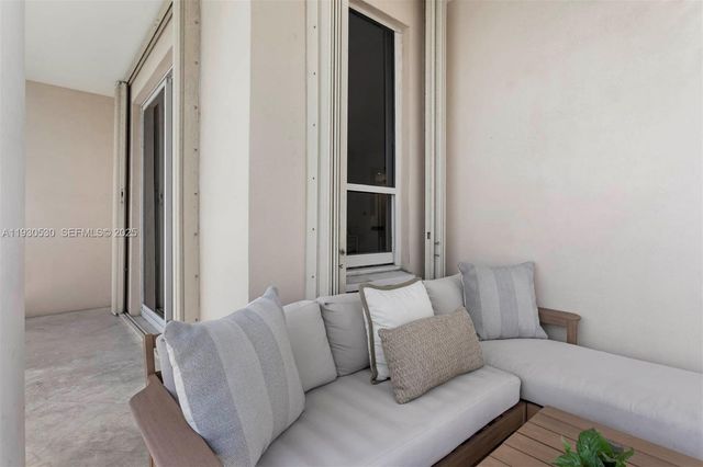 888 Brickell Key Dr 2606, Miami, FL 33131