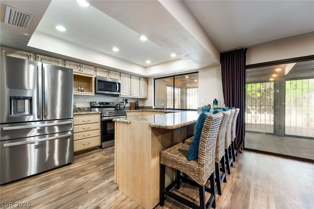 4211 Flamingo Crest Drive, Las Vegas, NV 89121