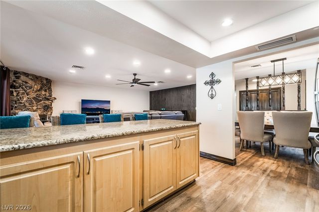 4211 Flamingo Crest Drive, Las Vegas, NV 89121
