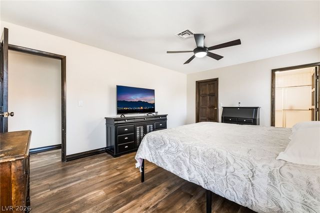 4211 Flamingo Crest Drive, Las Vegas, NV 89121