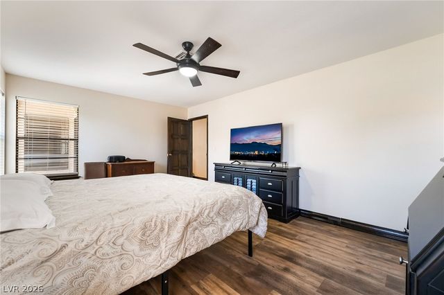 4211 Flamingo Crest Drive, Las Vegas, NV 89121