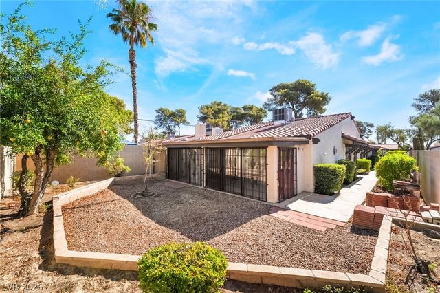 4211 Flamingo Crest Drive, Las Vegas, NV 89121