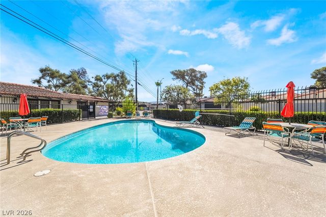 4211 Flamingo Crest Drive, Las Vegas, NV 89121