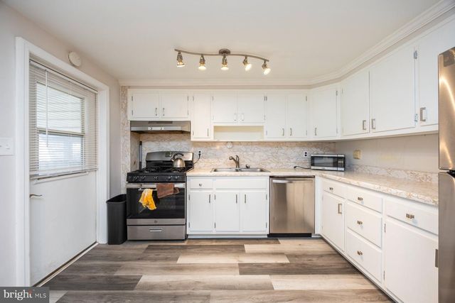 3130 RYERSON CIR, Halethorpe, MD 21227