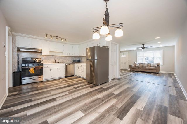 3130 RYERSON CIR, Halethorpe, MD 21227