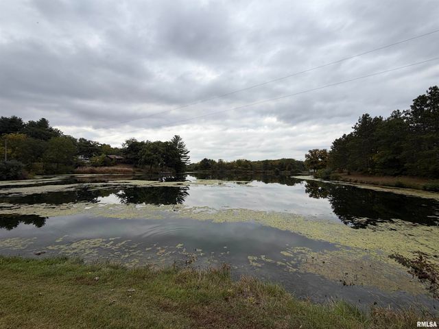 1196 160TH Street, Abingdon, IL 61410